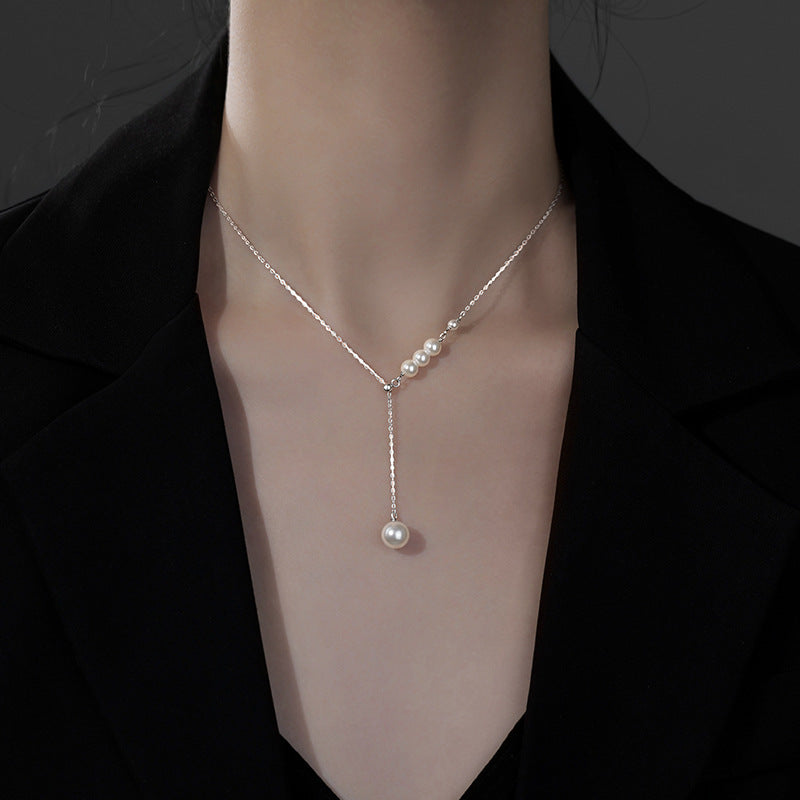 Moonlit Line Necklace