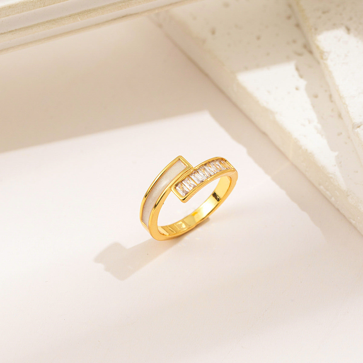 Parallel Grace Ring