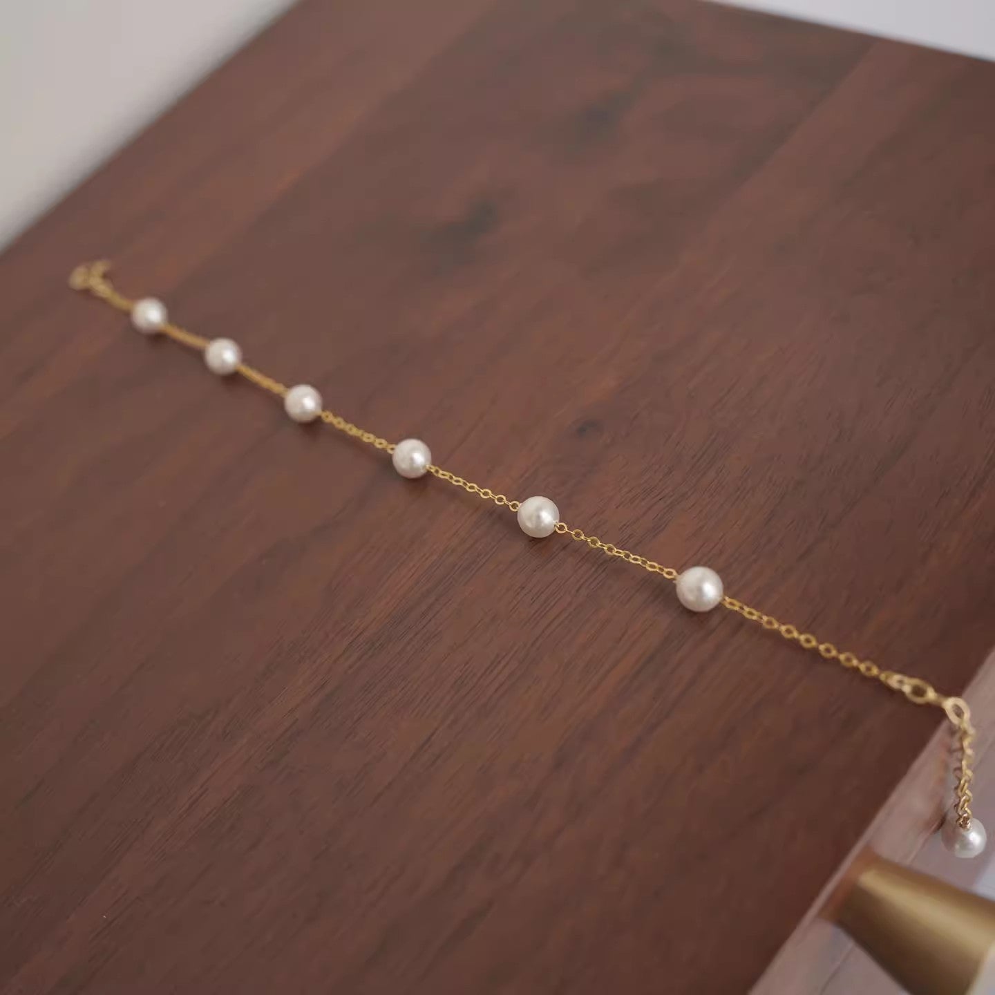 Lustre Line Bracelet