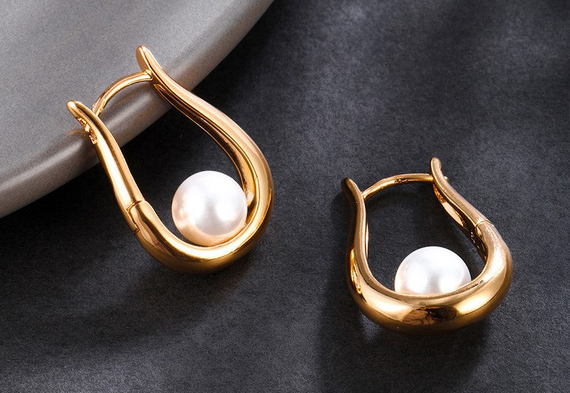 Sculptural Pearl Teardrop Earrings