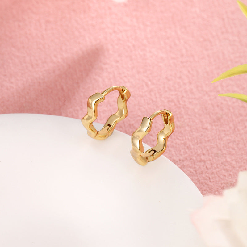 Goden Wave Hoop Earrings