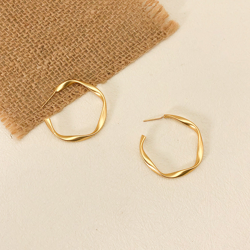 Twisted Minimal Hoop Earrings