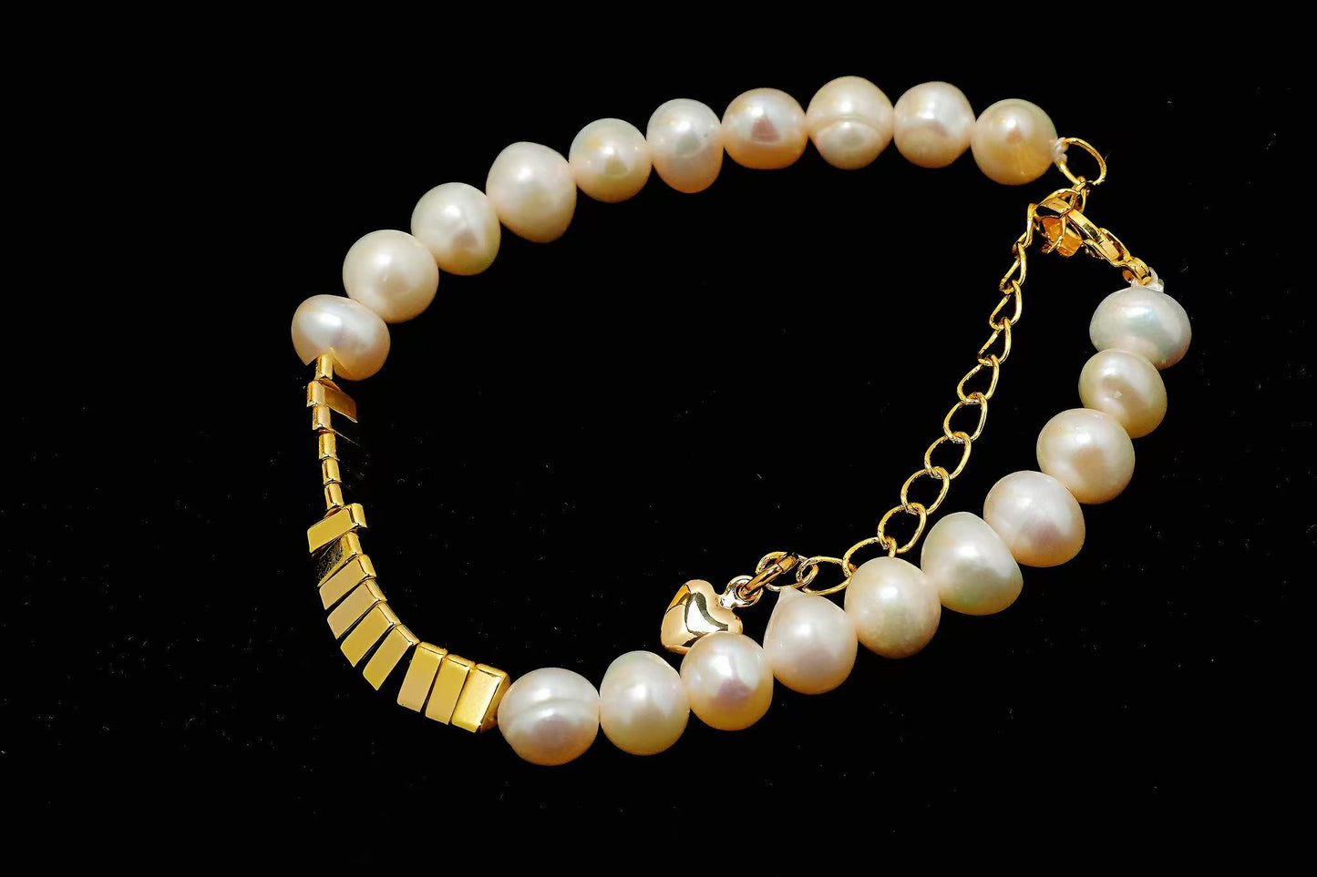 Aurora Poise Bracelet